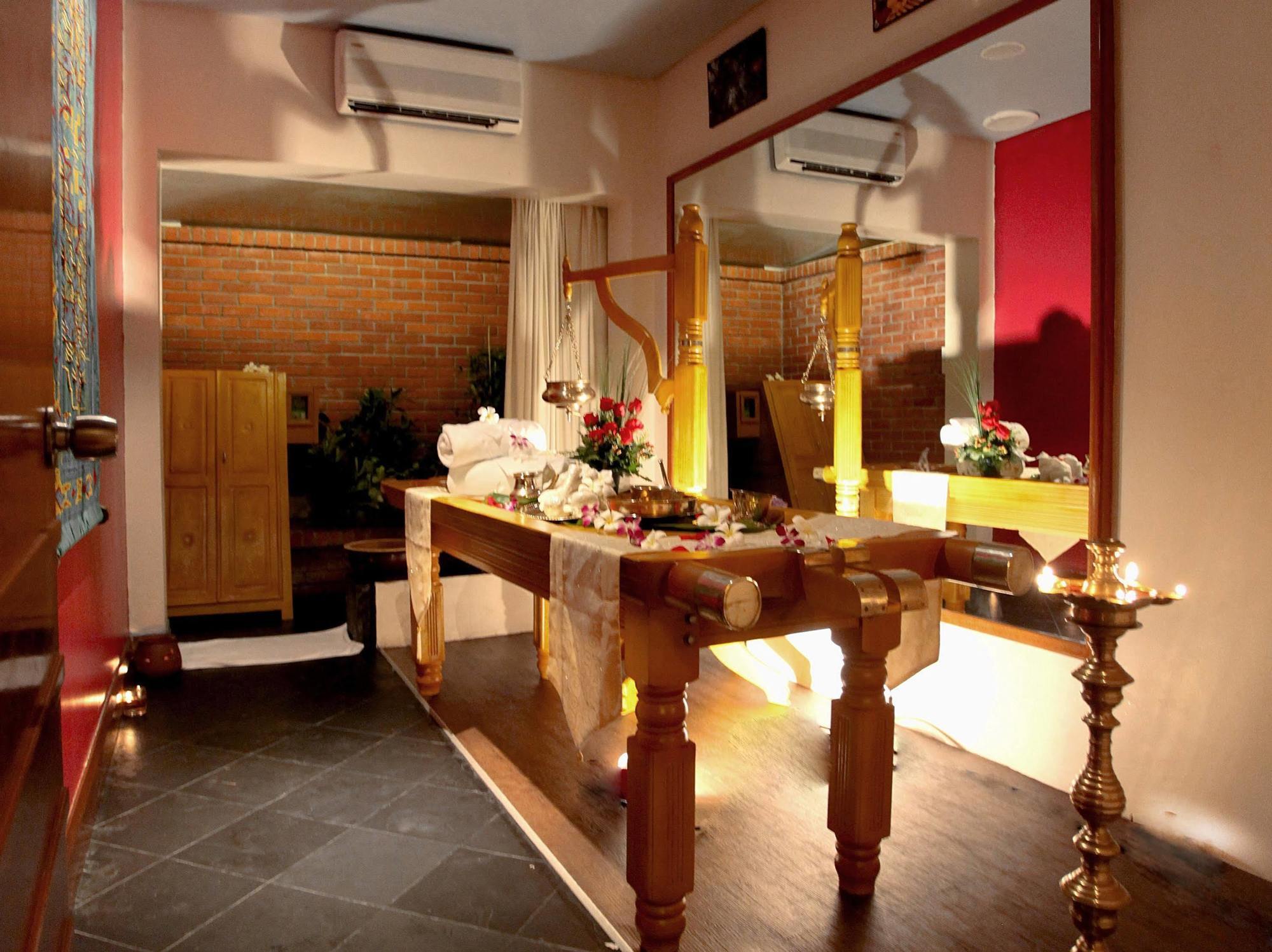 Villa At Nexus Resort & Spa Karambunai Kampong Bikasan Екстер'єр фото